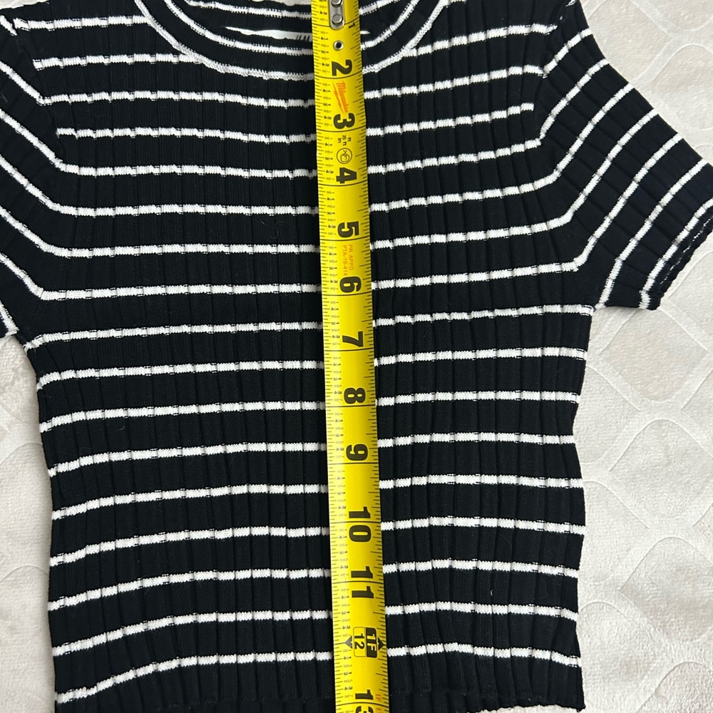 H&M Monochrome Striped Ribbed Tee - Picture 3 of 4